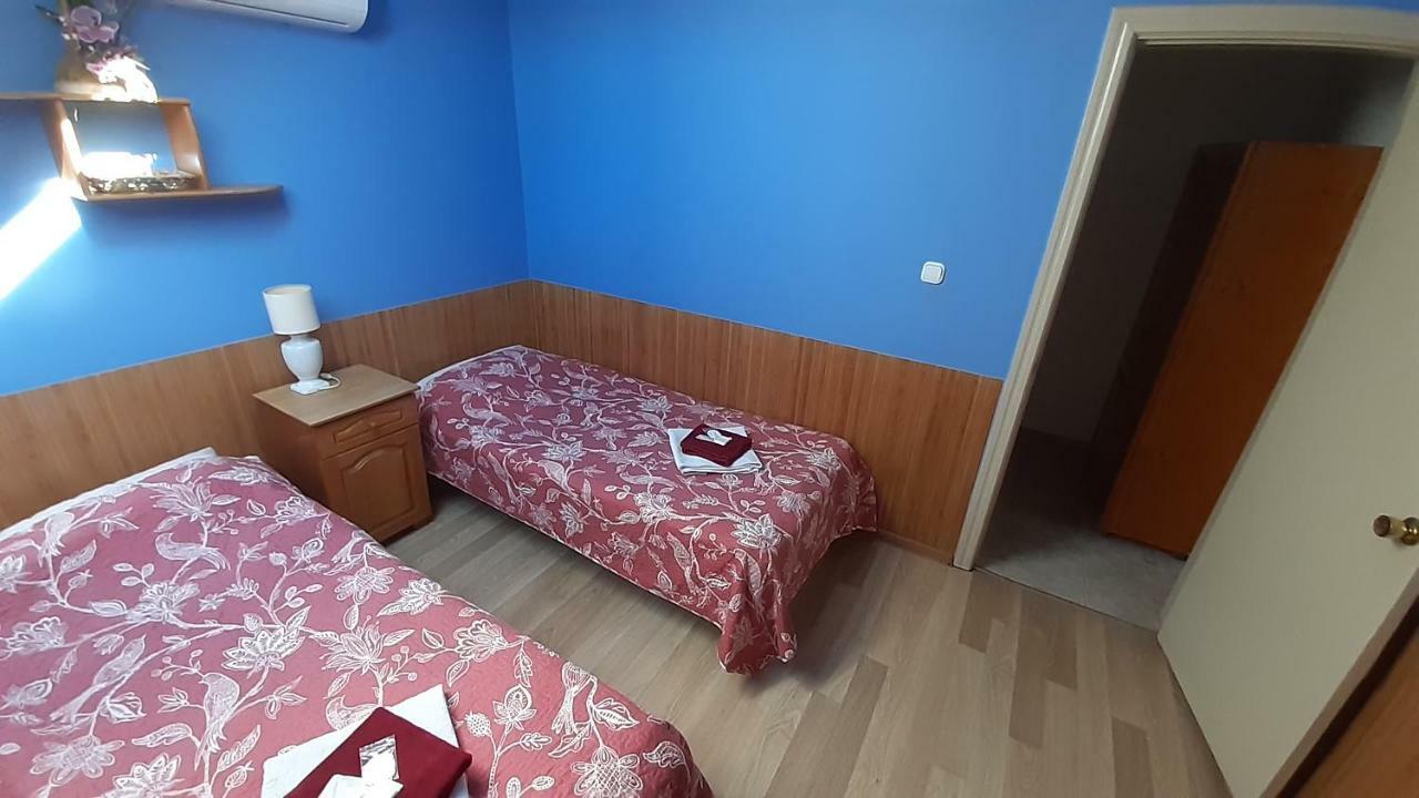 Guest House Uzhgorod Екстериор снимка